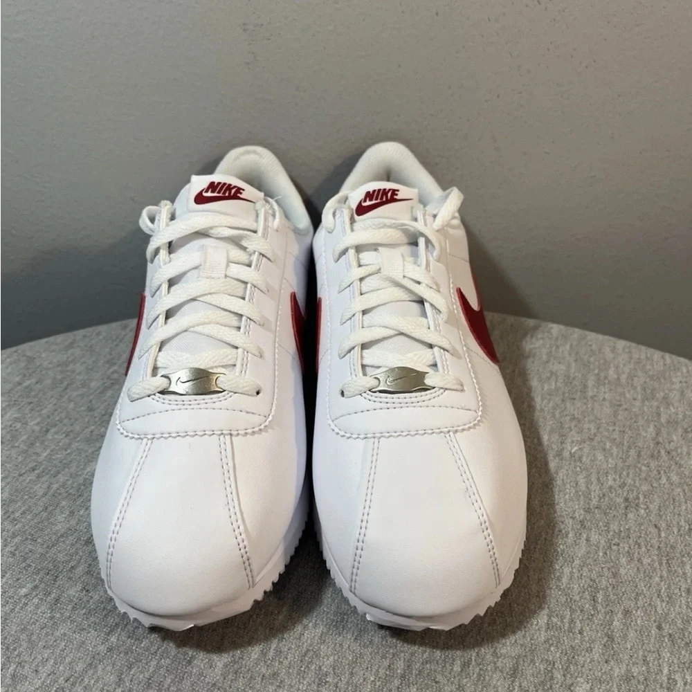 Nike Cortez GS White Red Blue Sneaker Size 7Y/Women 8.5 DM0950-115​ - Picture 3 of 11